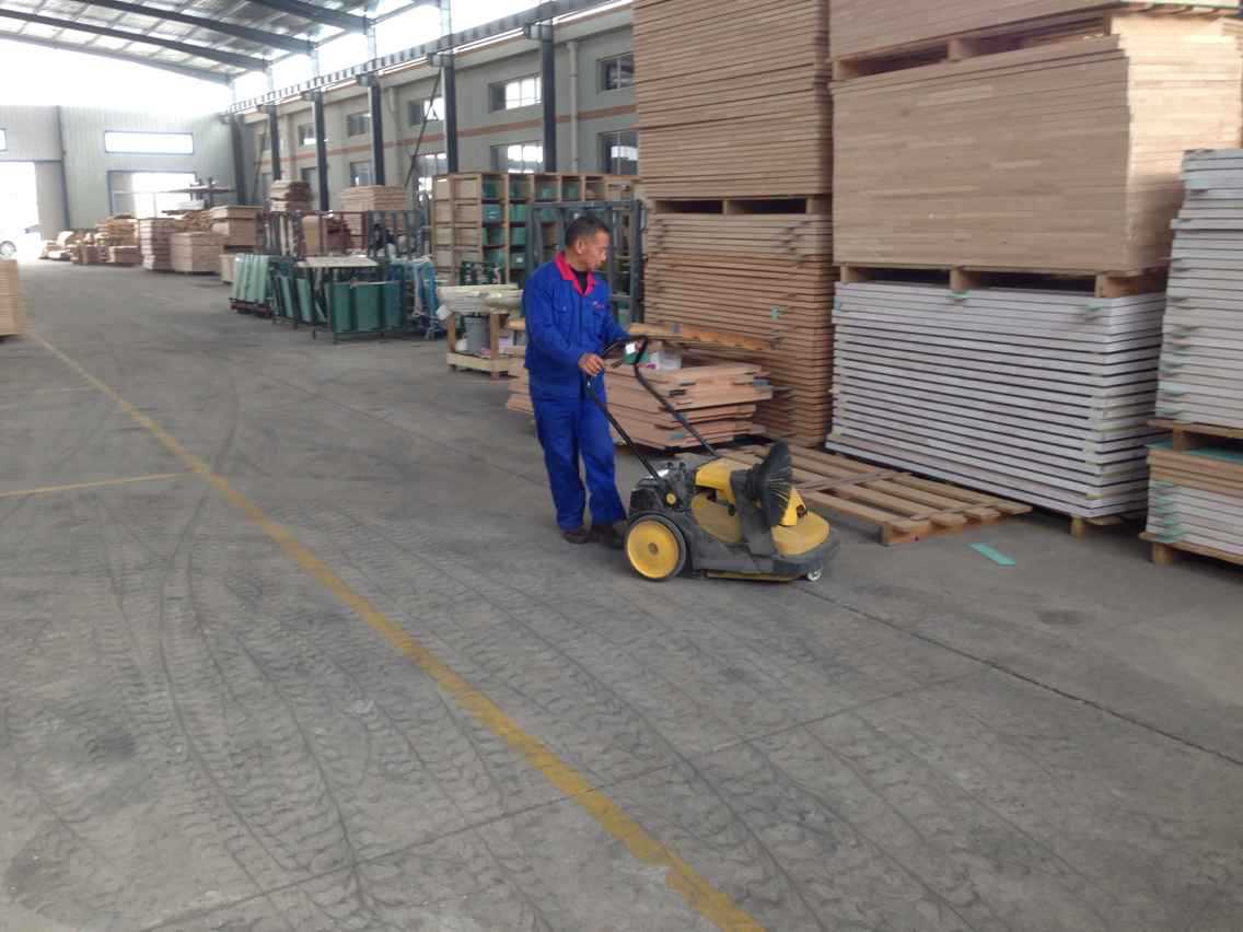 威海車間電動(dòng)掃地機(jī),cjs