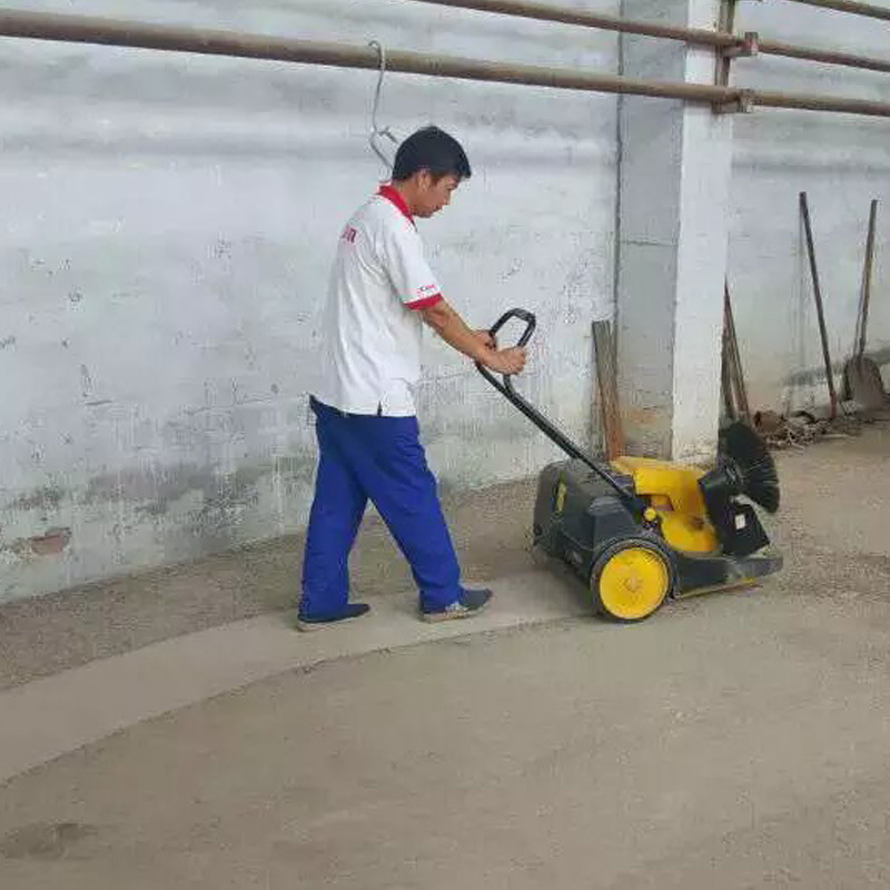 威海小型掃地車,cjs70-1工廠掃地車